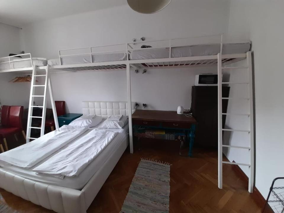 Rodzinna Przestrzen Dla 8 Osob 2 Pokoje Z Lazienka I Mini Aneksem 华沙 外观 照片